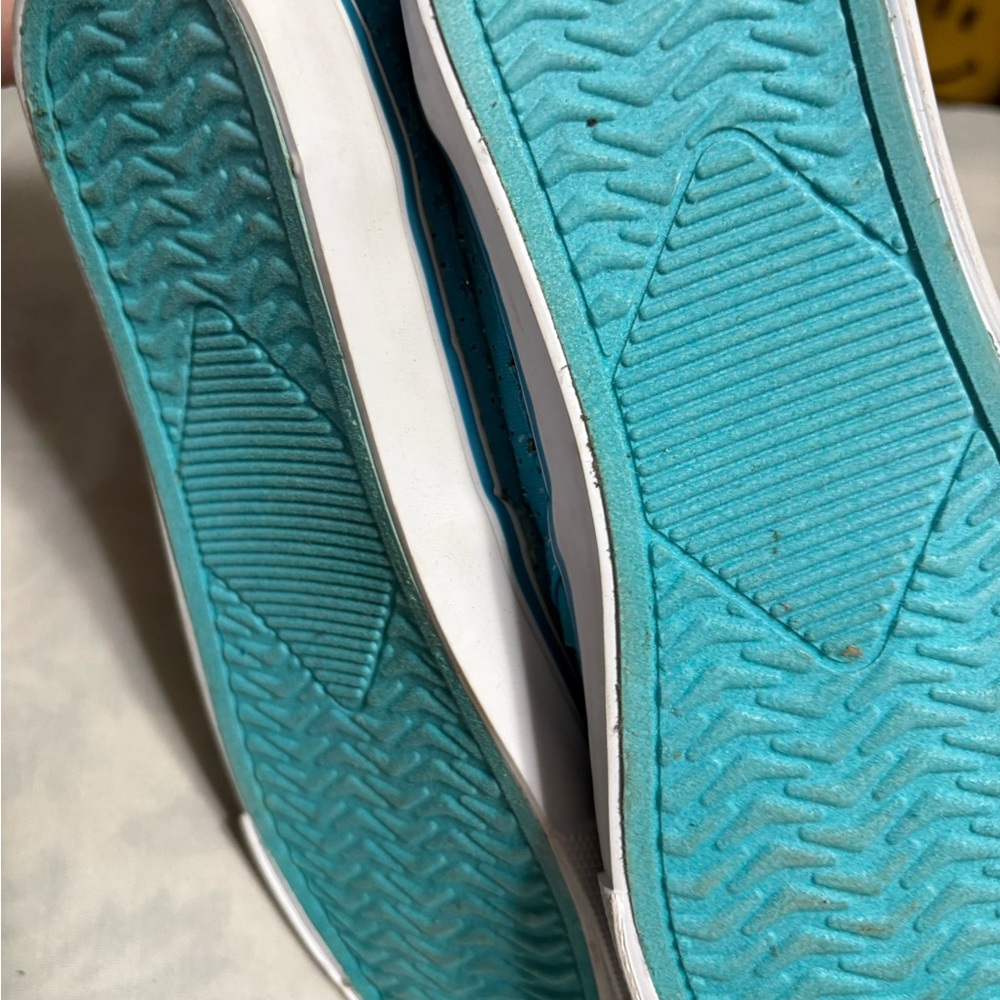 Kids Blue Star Pattern Shoes - Picture 6 of 7